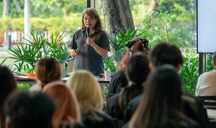 นิสิต ม.พะเยา เรียนรู้ดูงาน “ไทยพีบีเอส” เตรียมพร้อมสู่อาชีพสื่อสารมวลชน