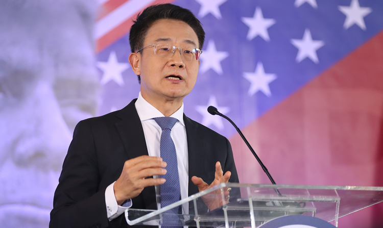 ไทยพีบีเอส จัดเสวนา “ศึกชิงทำเนียบขาว – เลือกตั้งเขย่าโลก” จับตาการเลือกตั้ง ปธน.อเมริกา